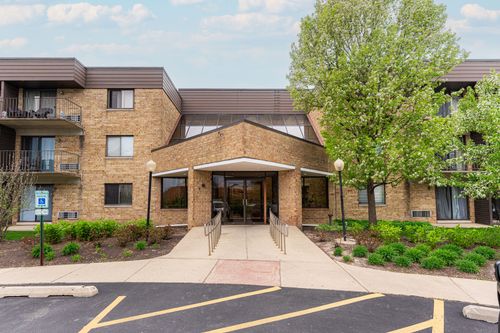 apt-123-5550 Astor Ln, Rolling Meadows, IL, 60008-4179 | Card Image