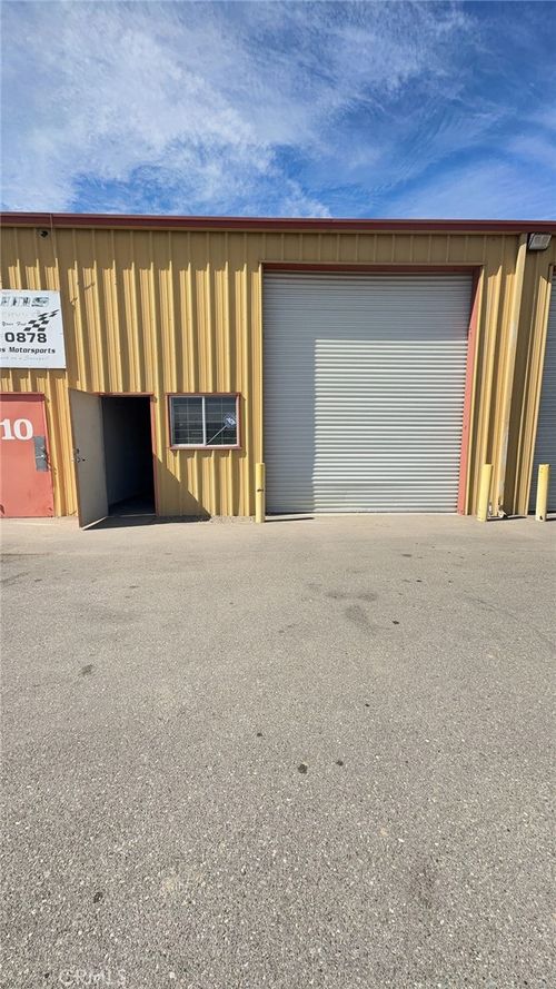 13600 Quinnault, Apple Valley, CA, 92308 | Card Image