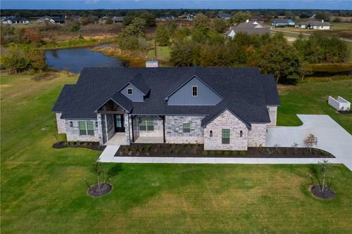 10070 Crown Pt, Iola, TX, 77861 | Card Image