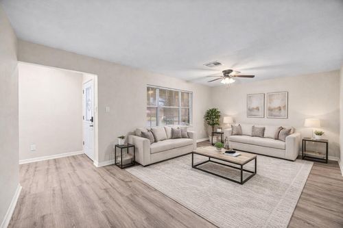 10319 Old Orchard Rd, La Porte, TX, 77571-4229 | Card Image