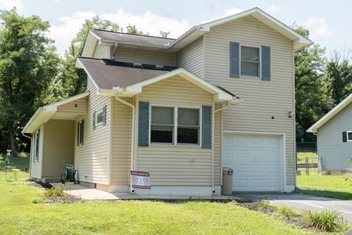 101 Pinehurst Blvd, Waverly, OH, 45690-9679 | Card Image