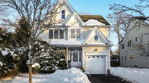 121 Greene Pl, Westfield, NJ, 07090-1632 | Card Image