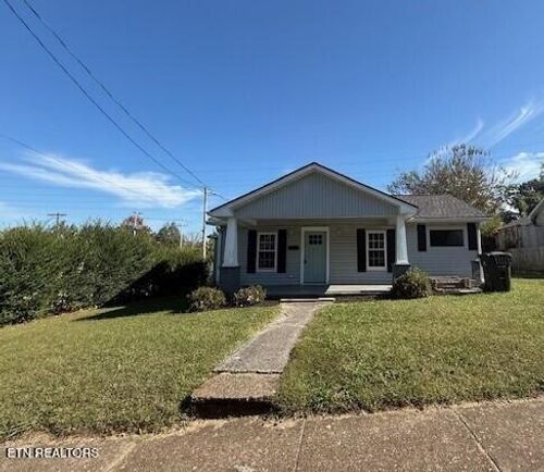 2830 Copeland St, Knoxville, TN, 37917-3855 | Card Image