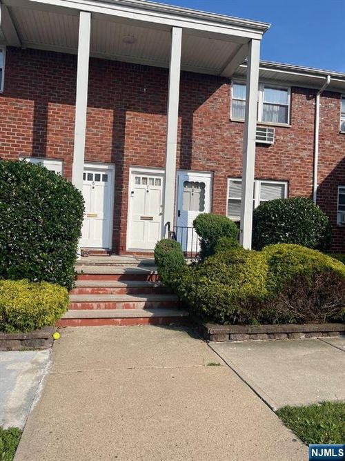 300 E Homestead Ave, Palisades Park, NJ, 07650-2117 | Card Image
