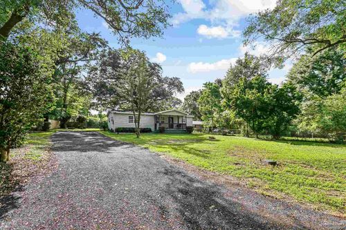 1095 River Annex Rd, Cantonment, FL, 32533-4355 | Card Image