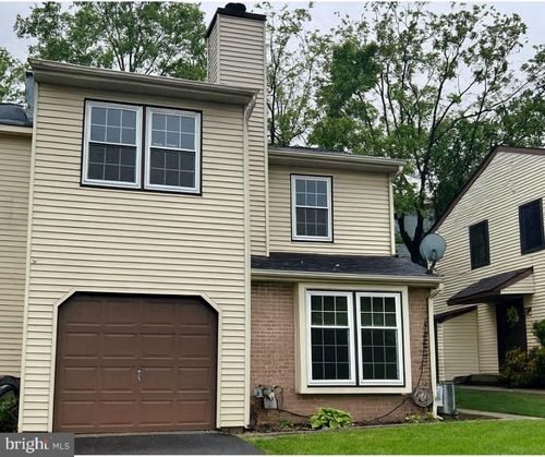 2600 Allison Dr, Pottstown, PA, 19464-3151 | Card Image