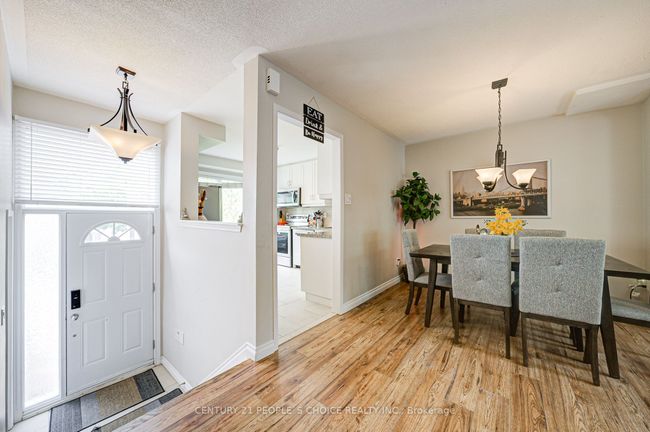 83 Corey Cir, Condo with 3 bedrooms, 3 bathrooms and 1 parking in Georgetown ON | Image 5