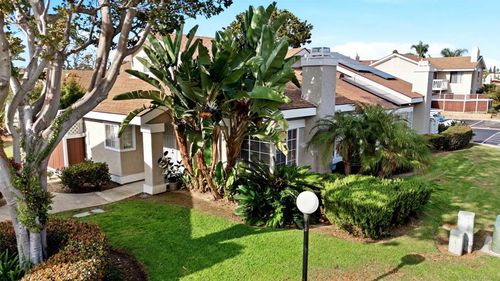 261 Riverview Way, Oceanside, CA, 92057-5828 | Card Image