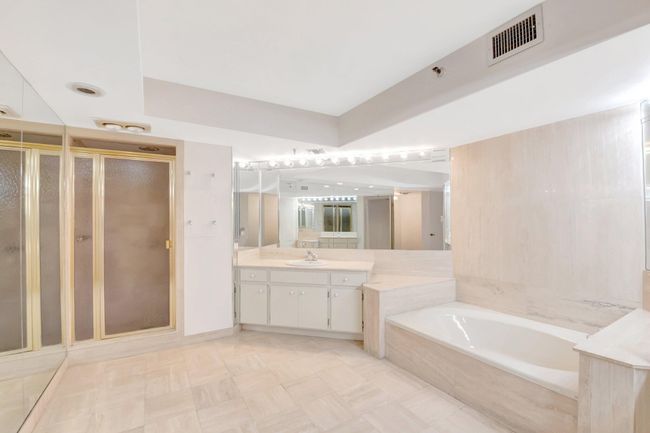 APT-4C - 4605 S Ocean Blvd, Condo with 3 bedrooms, 3 bathrooms and null parking in Highland Beach FL | Image 30