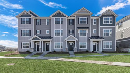 2149 Yellowstone Blvd, Mundelein, IL, 60060-1225 | Card Image