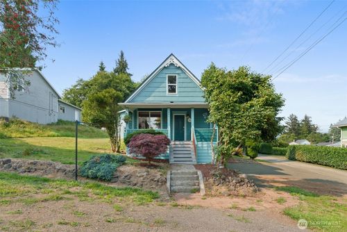 401 B St, South Bend, WA, 98586-8901 | Card Image