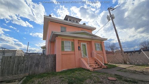 615 Central Avenue, Charleston, WV, 25302 | Card Image