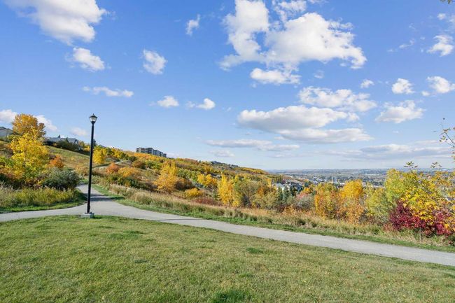 364 Prominence Hts Sw, Townhouse with 3 bedrooms, 3 bathrooms and 4 parking in Calgary AB | Image 43