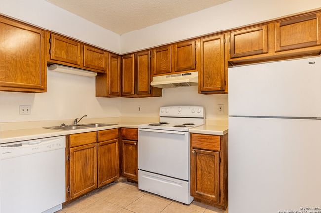 10563 Starcrest Dr, Home with 2 bedrooms, 1 bathrooms and null parking in San Antonio TX | Image 13