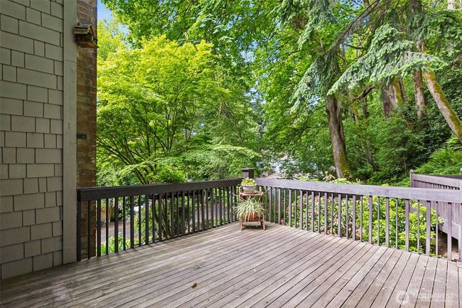 5019 E Mercer Way, House other with 4 bedrooms, 3 bathrooms and 2 parking in Mercer Island WA | Image 28