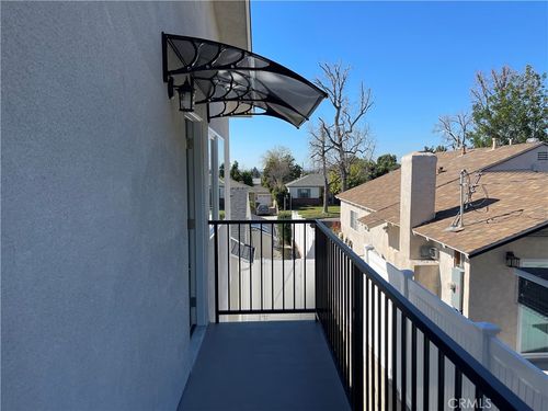 2928 N Brighton St, Burbank, CA, 91504-1712 | Card Image