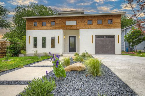 455 S Hackberry Ave, New Braunfels, TX, 78130-6351 | Card Image