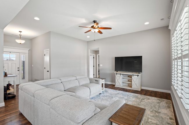 4841 Valley Forge Cir, House other with 4 bedrooms, 2 bathrooms and null parking in ASHLAND MO | Image 4