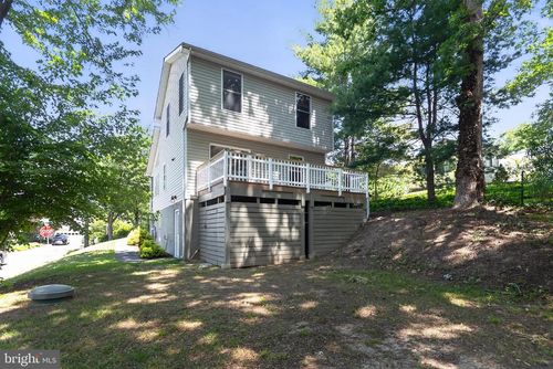 607 Overhill Dr, EDGEWATER, MD, 21037-3835 | Card Image