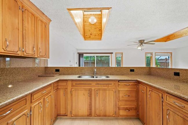 11408 Wilcox St Se, House other with 5 bedrooms, 3 bathrooms and 6 parking in Calgary AB | Image 12