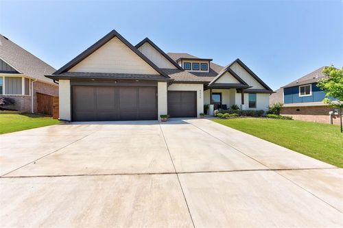 8624 Grey Wind Way, Arcadia, OK, 73007-7855 | Card Image
