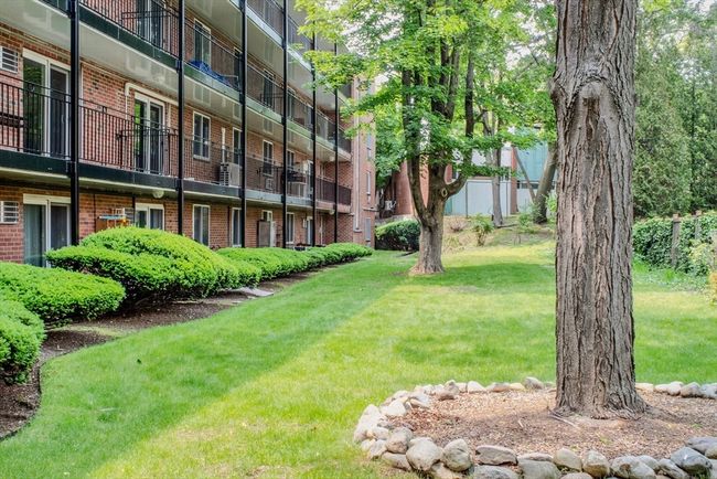 APT-312 - 50 Green St, Condo with 2 bedrooms, 2 bathrooms and 1 parking in Brookline MA | Image 27