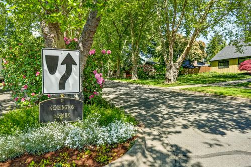 124 Kensington, Medford, OR, 97504 | Card Image