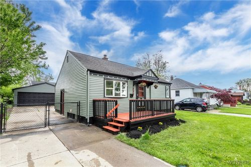 370 W Girard Blvd, Buffalo, NY, 14217-1839 | Card Image