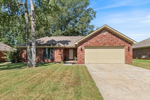 2205 Raintree Dr, Conway, AR, 72032-2577 | Card Image