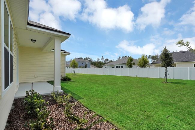323 Sawgrass Dr, Home with 4 bedrooms, 3 bathrooms and null parking in YULEE FL | Image 30