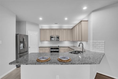9199 White Tail Dr, Conroe, TX, 77303-4294 | Card Image