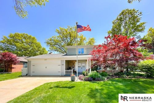 1817 Holling Dr, Omaha, NE, 68144-1264 | Card Image
