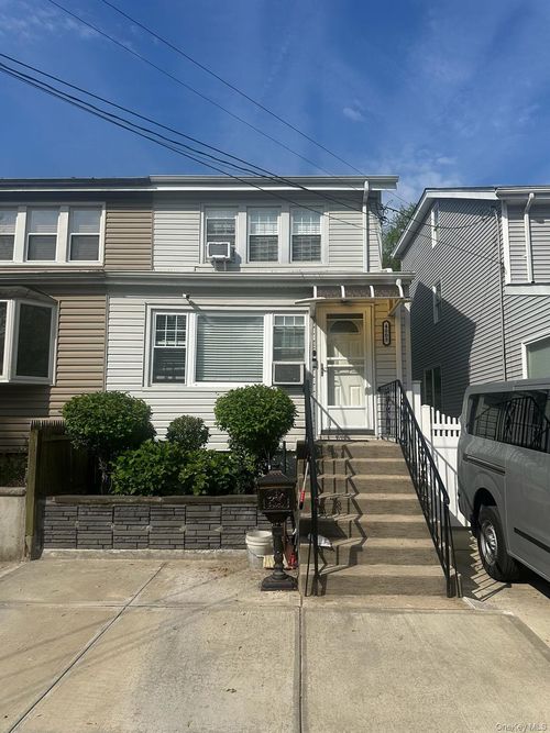 40-08 247th St, Little Neck, NY, 11363-1637 | Card Image