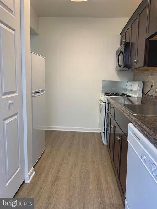 apt-t3-481 N Armistead St, ALEXANDRIA, VA, 22312-3479 | Card Image