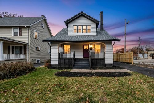 828 Nela View Rd, Cleveland Heights, OH, 44112-2351 | Card Image