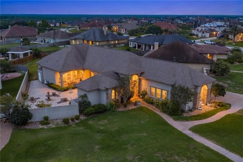 6142 Lago Vista Dr, Corpus Christi, TX, 78414-6342 | Card Image