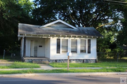 509 W 6th St, Hope, AR, 71801-5023 | Card Image