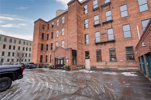 apt-3a-224 Mill St, Rochester, NY, 14614-1042 | Card Image