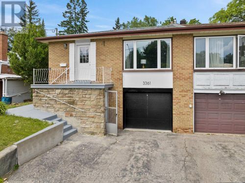 3361 The Credit Woodlands, Mississauga, ON, L5C2J9 | Card Image