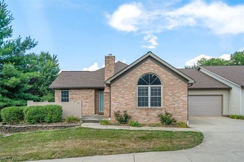 344 Greenbriar Dr, Ravenna, OH, 44266-7712 | Card Image