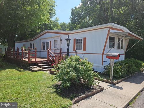 65 James Ave, SOUTHAMPTON, NJ, 08088-1654 | Card Image