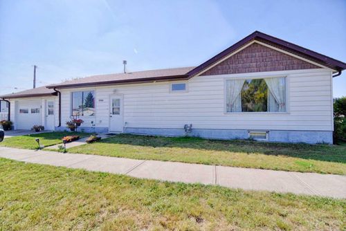 5064 42 Avenue, Taber, AB, T1G1B1 | Card Image