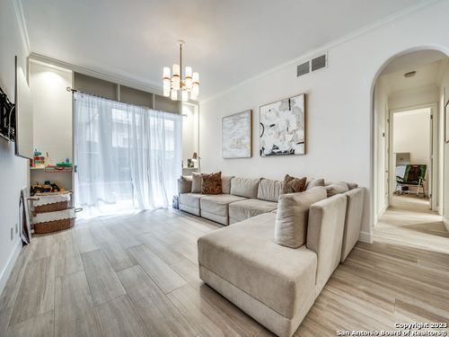 9b-7711 Broadway, San Antonio, TX, 78209-3209 | Card Image