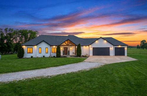 7990 E Farm Road 116, Strafford, MO, 65757-8411 | Card Image