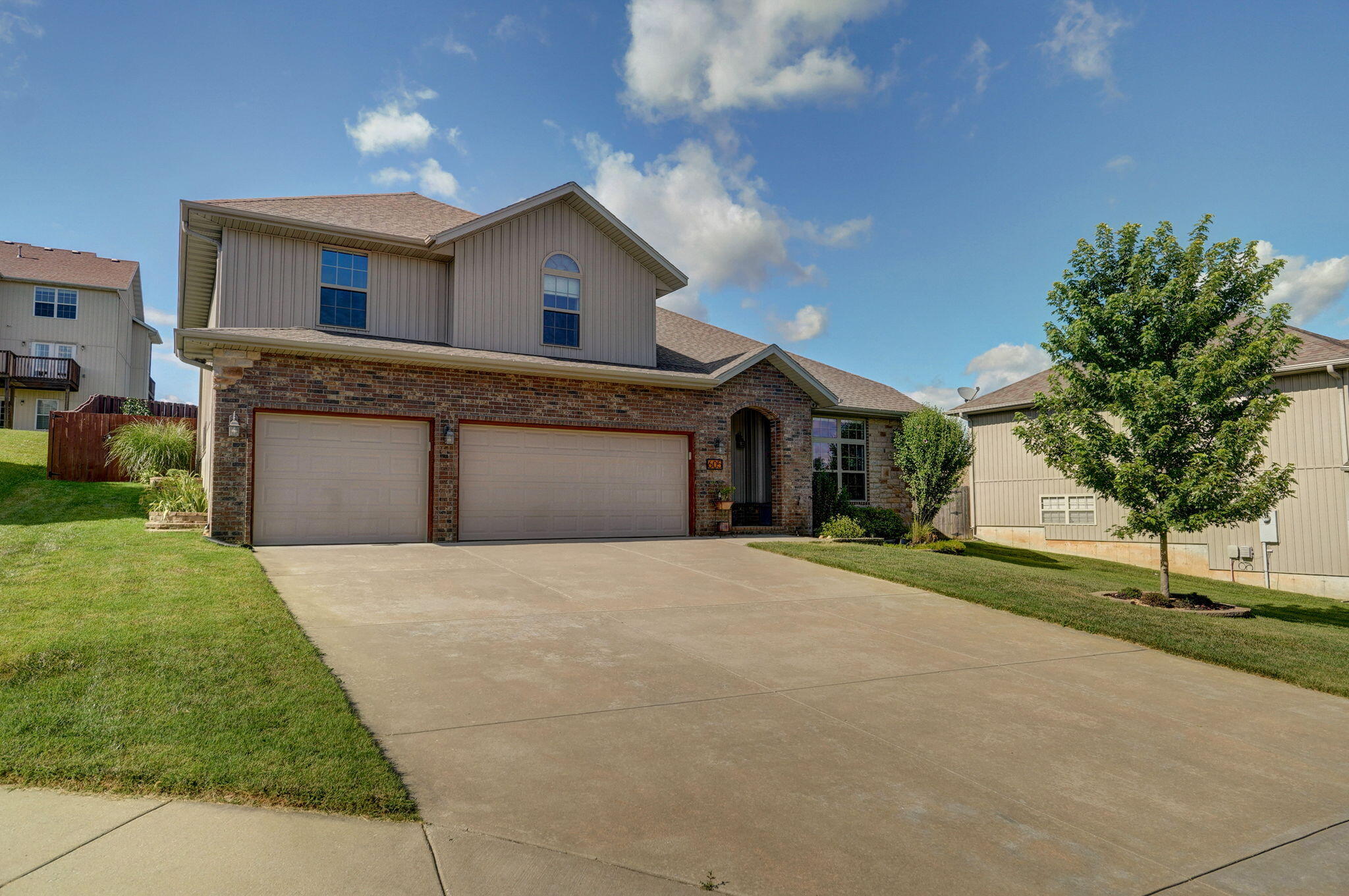 Sugarmill Ct, Ozark, MO 65721