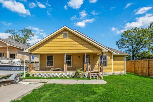 8313 Parker Rd, Houston, TX, 77078-1720 | Card Image