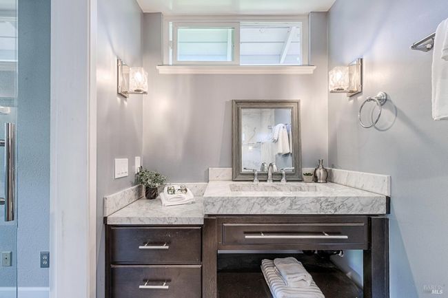 186 Oak Island Dr, House other with 2 bedrooms, 2 bathrooms and 2 parking in Santa Rosa CA | Image 16