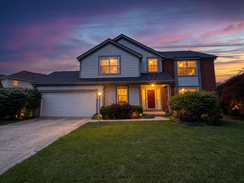 4440 Huntwicke Dr, Hilliard, OH, 43026-7948 | Card Image