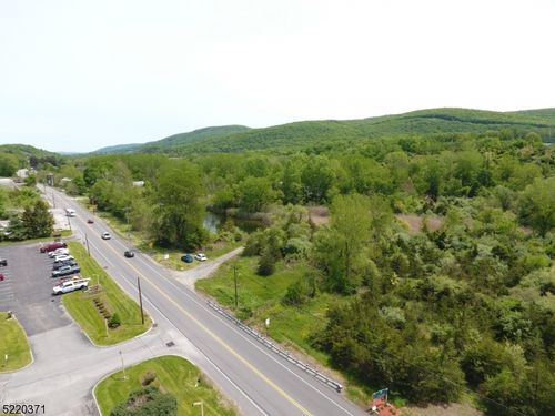 4 State Rt 94, Vernon, NJ, 07462-3521 | Card Image