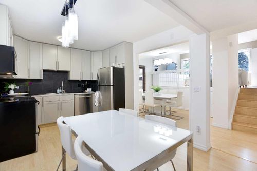 354 Brae Glen Rd Sw, Calgary, AB, T2W1B6 | Card Image